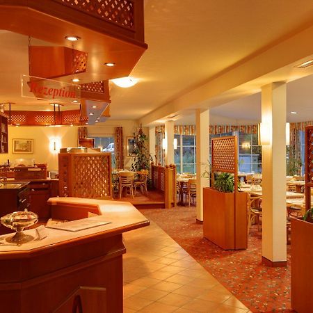 Hotel Montana Lauenau Exteriör bild